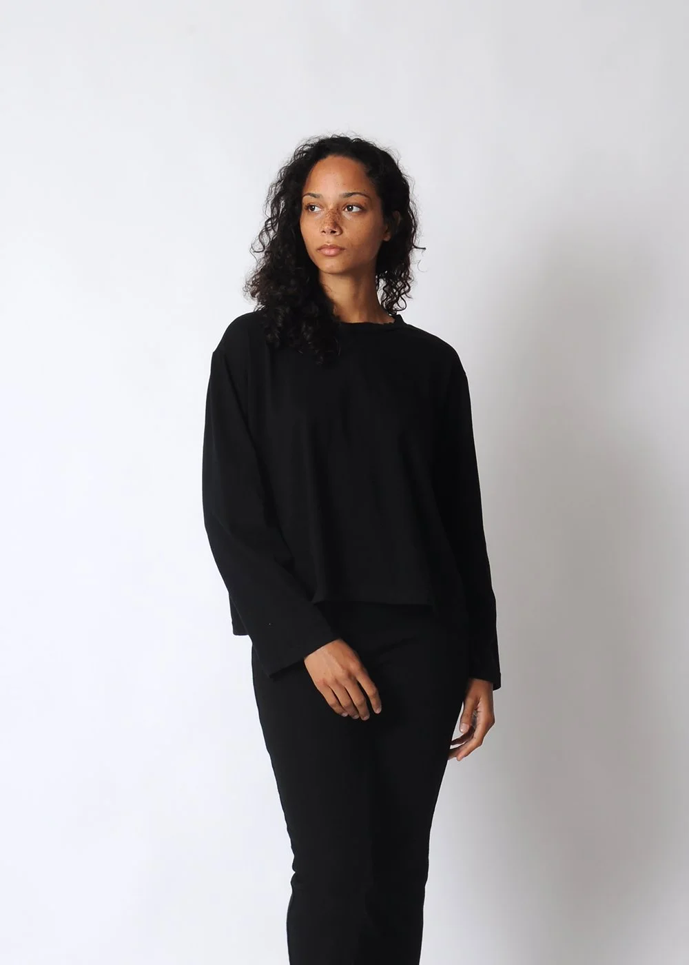 WolHide-longsleeve-B-2.jpg