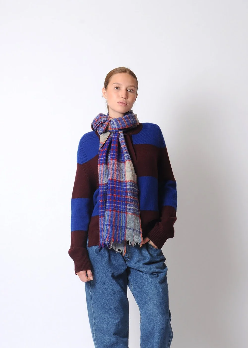 Moismont-no.803-RoyalBlue-2.jpg