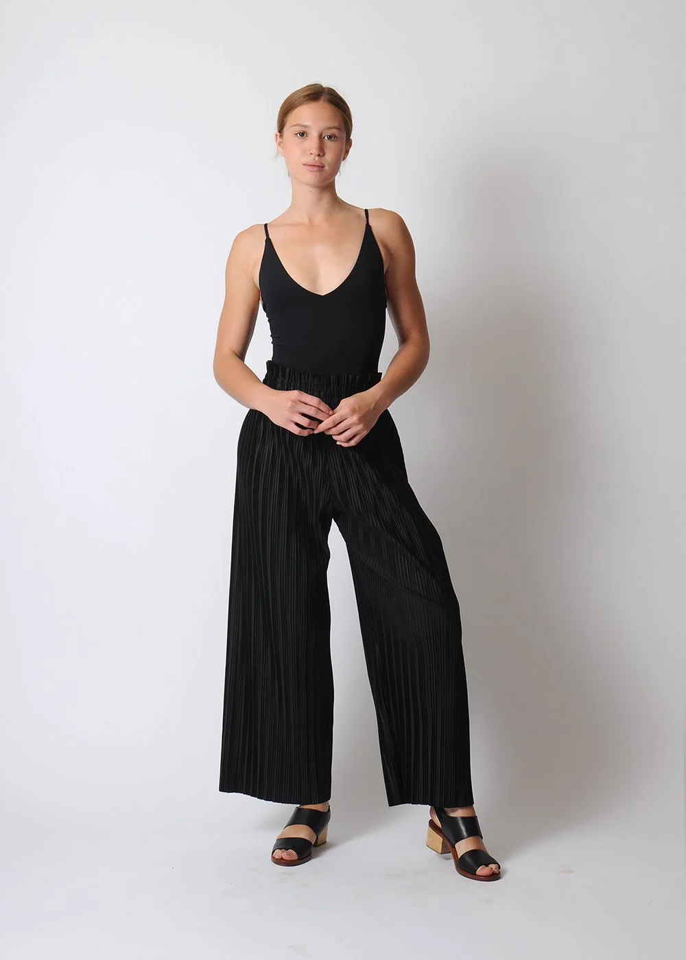 PROCHE_PLEAT_PANT_FRONT.JPG