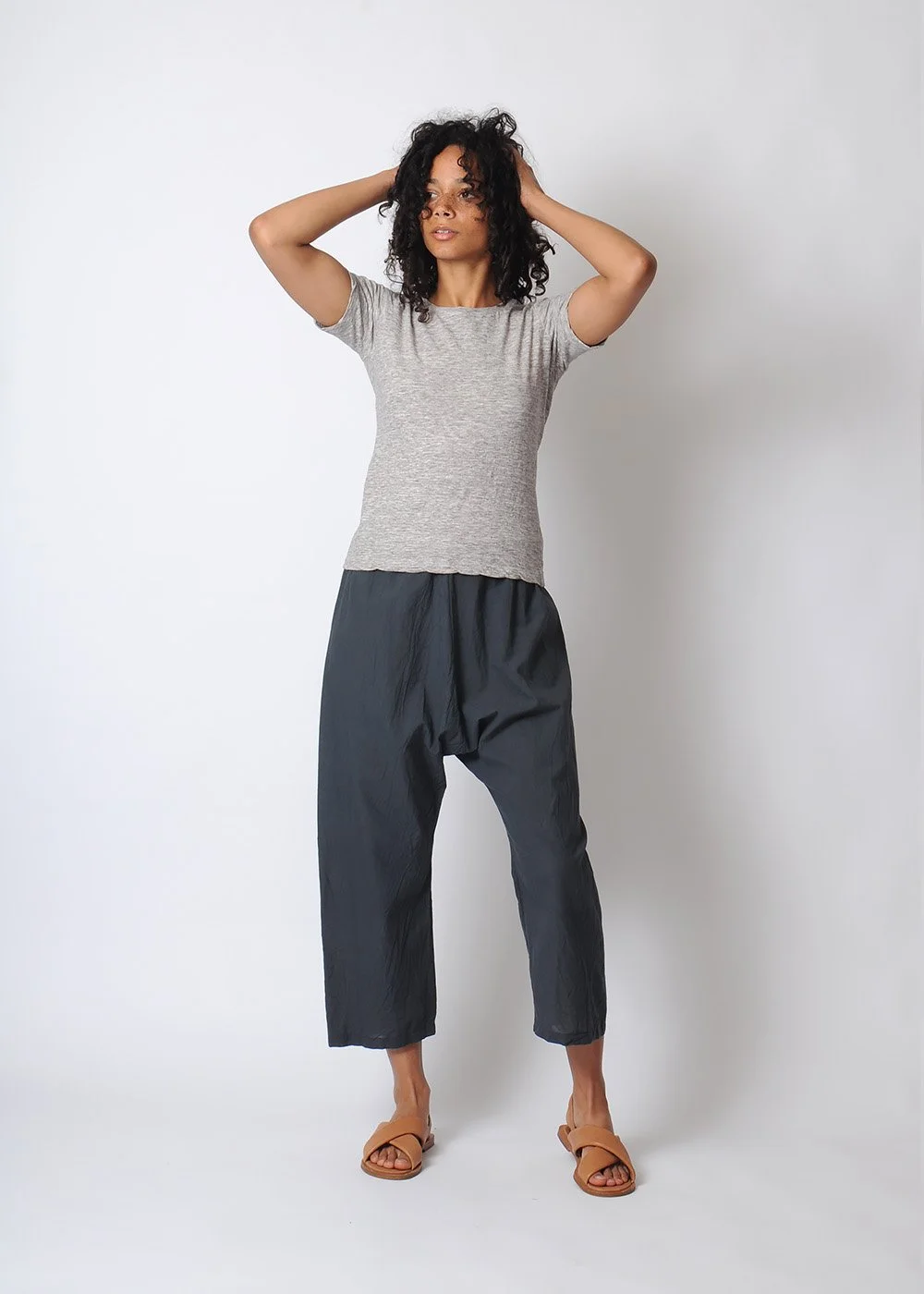 uzi_pant_grey_armsup.JPG