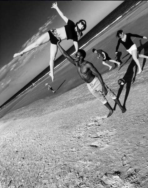 Acro Yoga 
