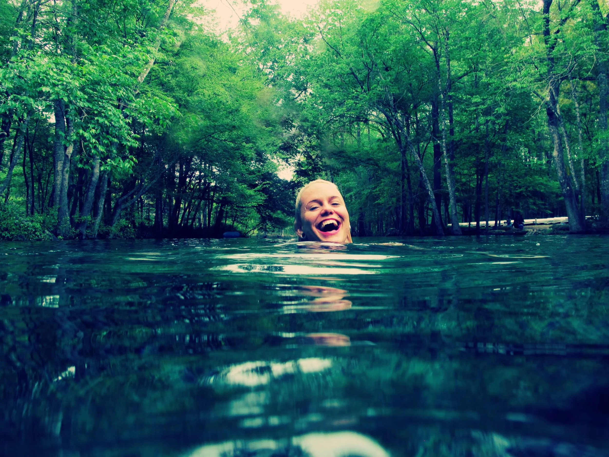 Jessica Becker in Genni Springs