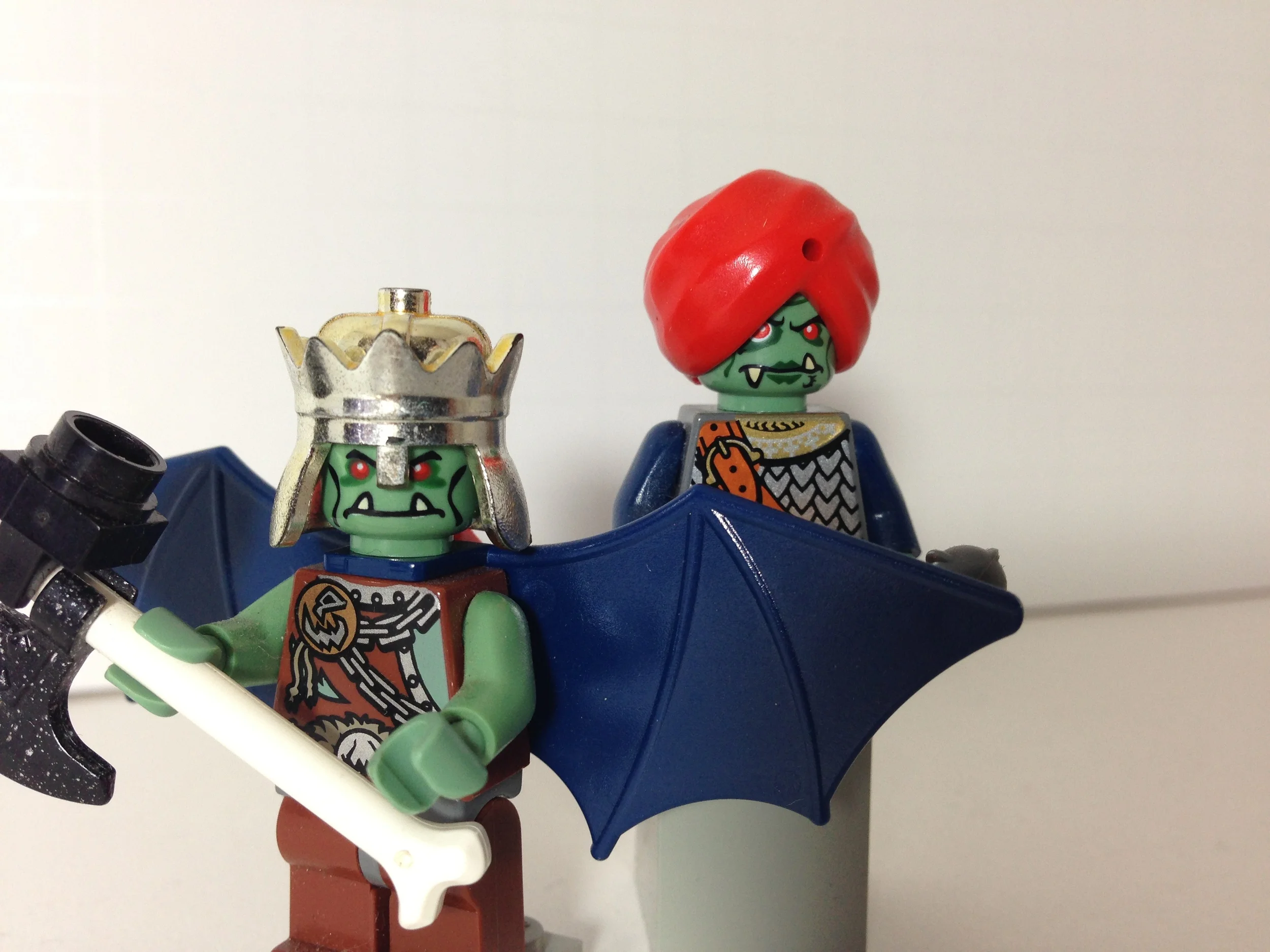 Vragul, Yfirma∂r, and Bloodless