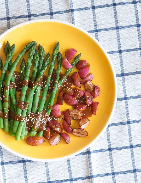 asparagus-radishes-1