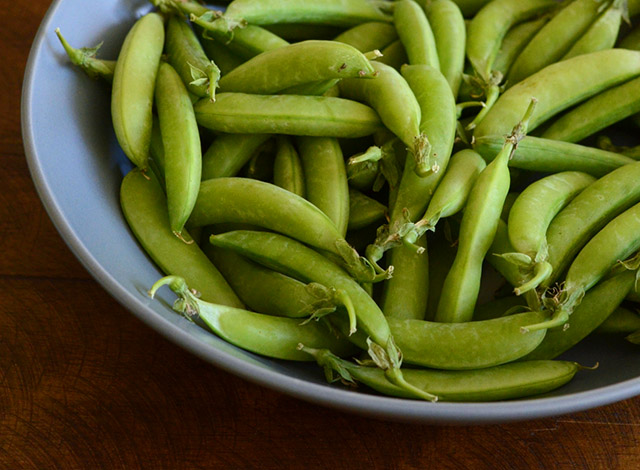 stir-fried-sugar-snap-peas-radishes-1
