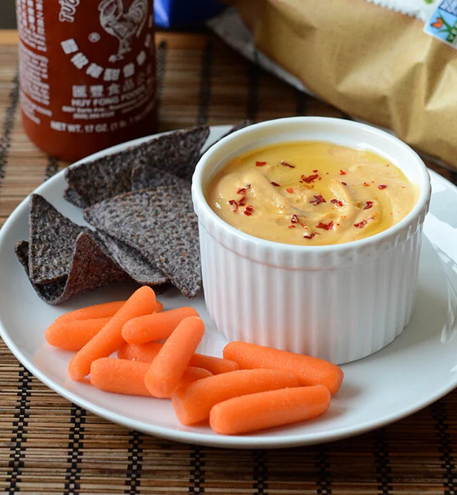 Sriracha Hummus