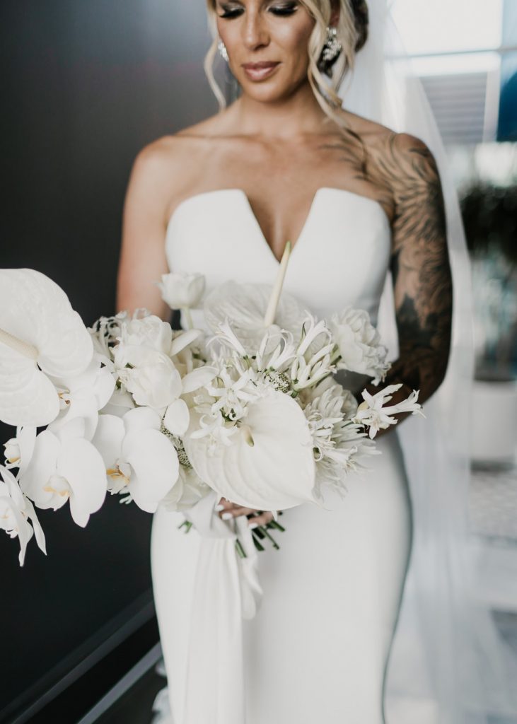 thecarrsco_danielletoddwedding_blog_0035-731x1024.jpg