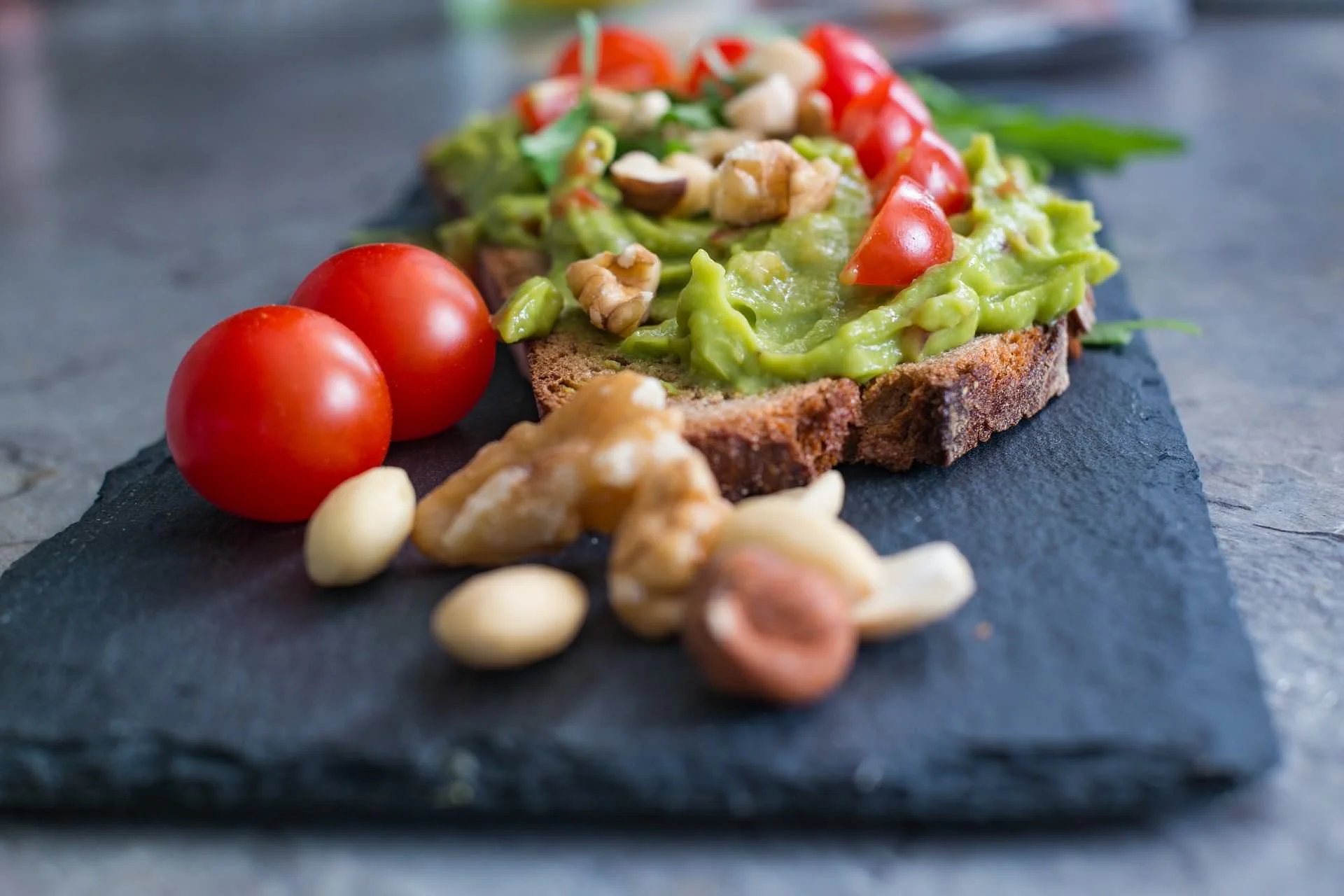 avocado-2257826_1920.jpg