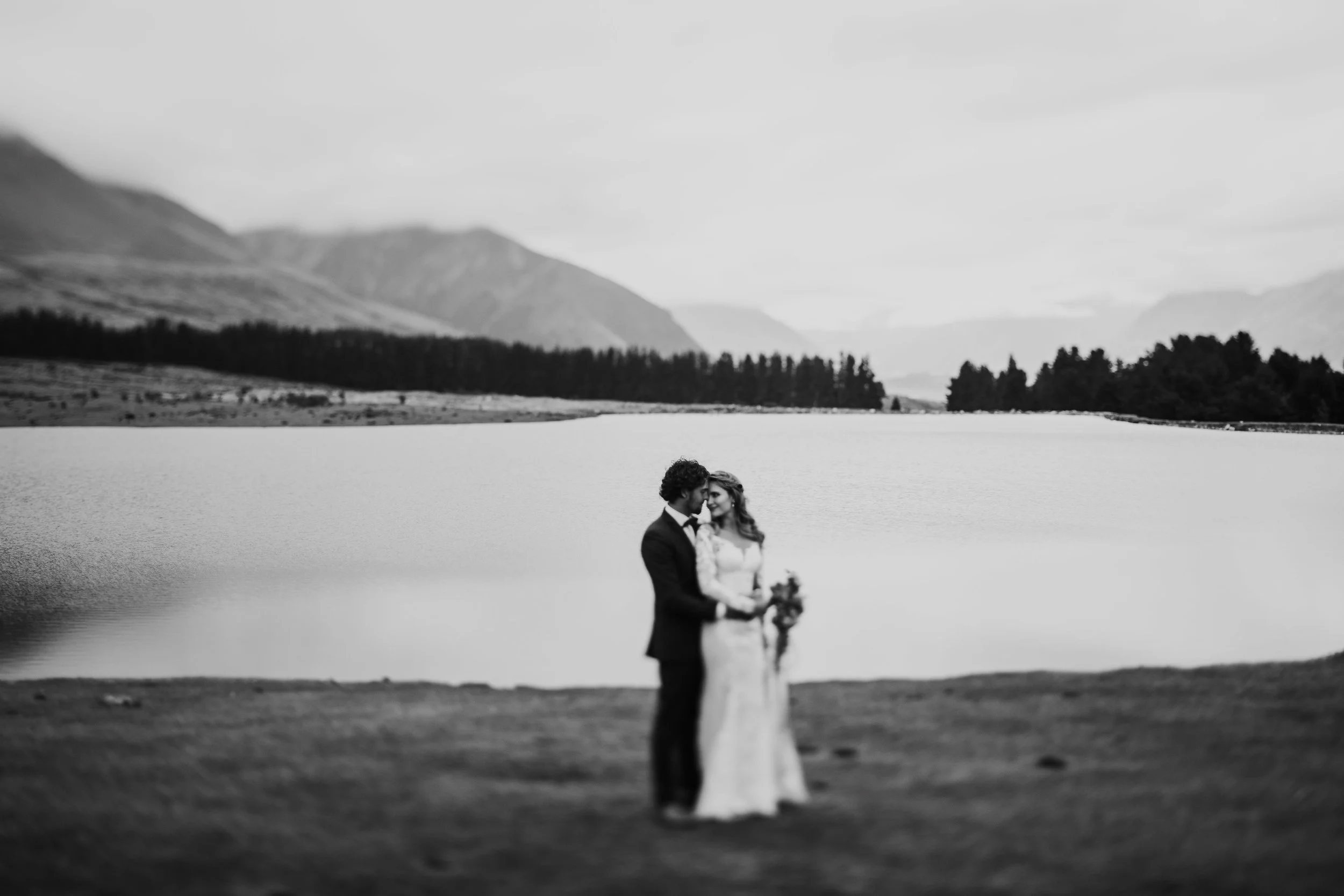 M&RMarriedMonochrome-1303.jpg