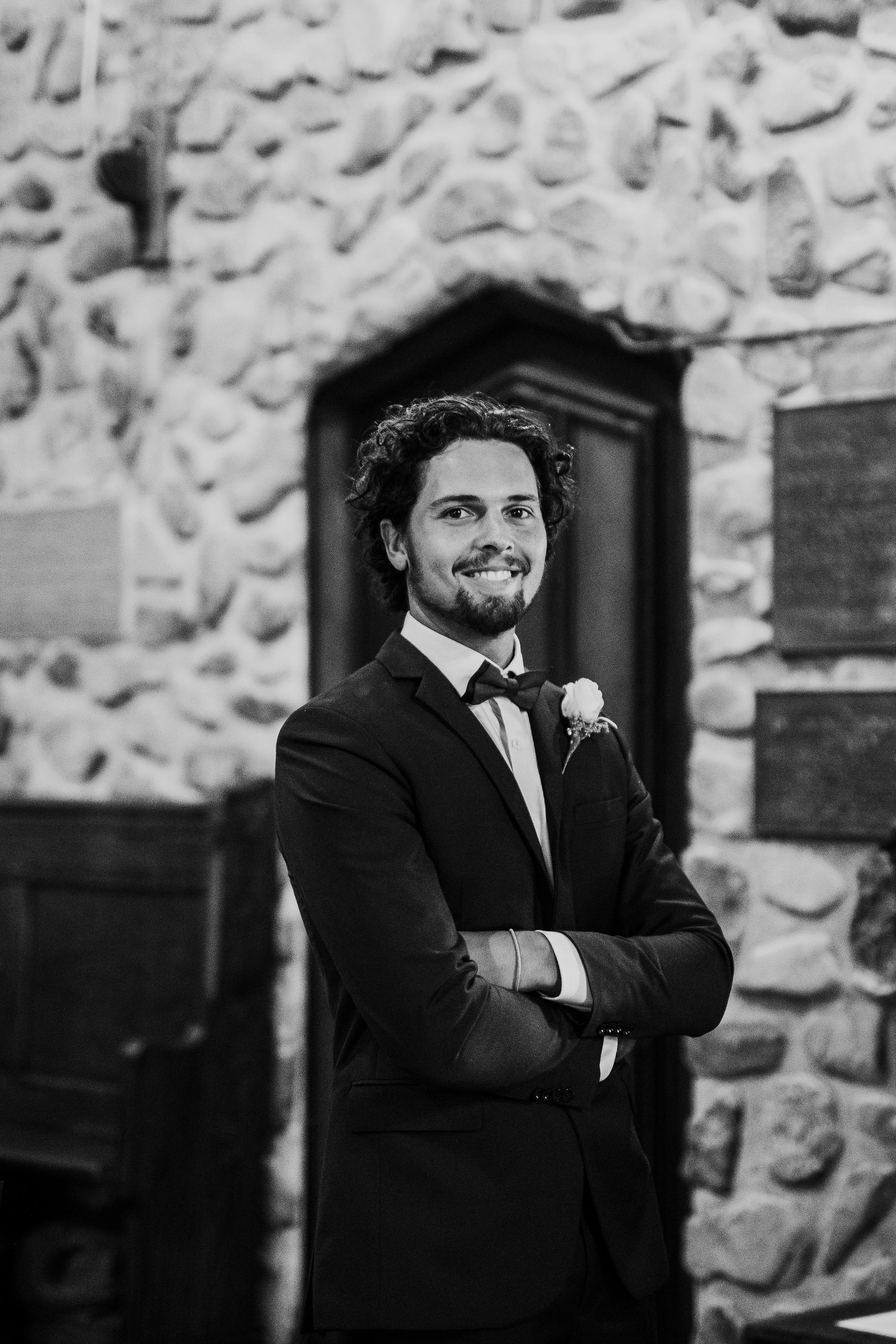 M&RMarriedMonochrome-377.jpg
