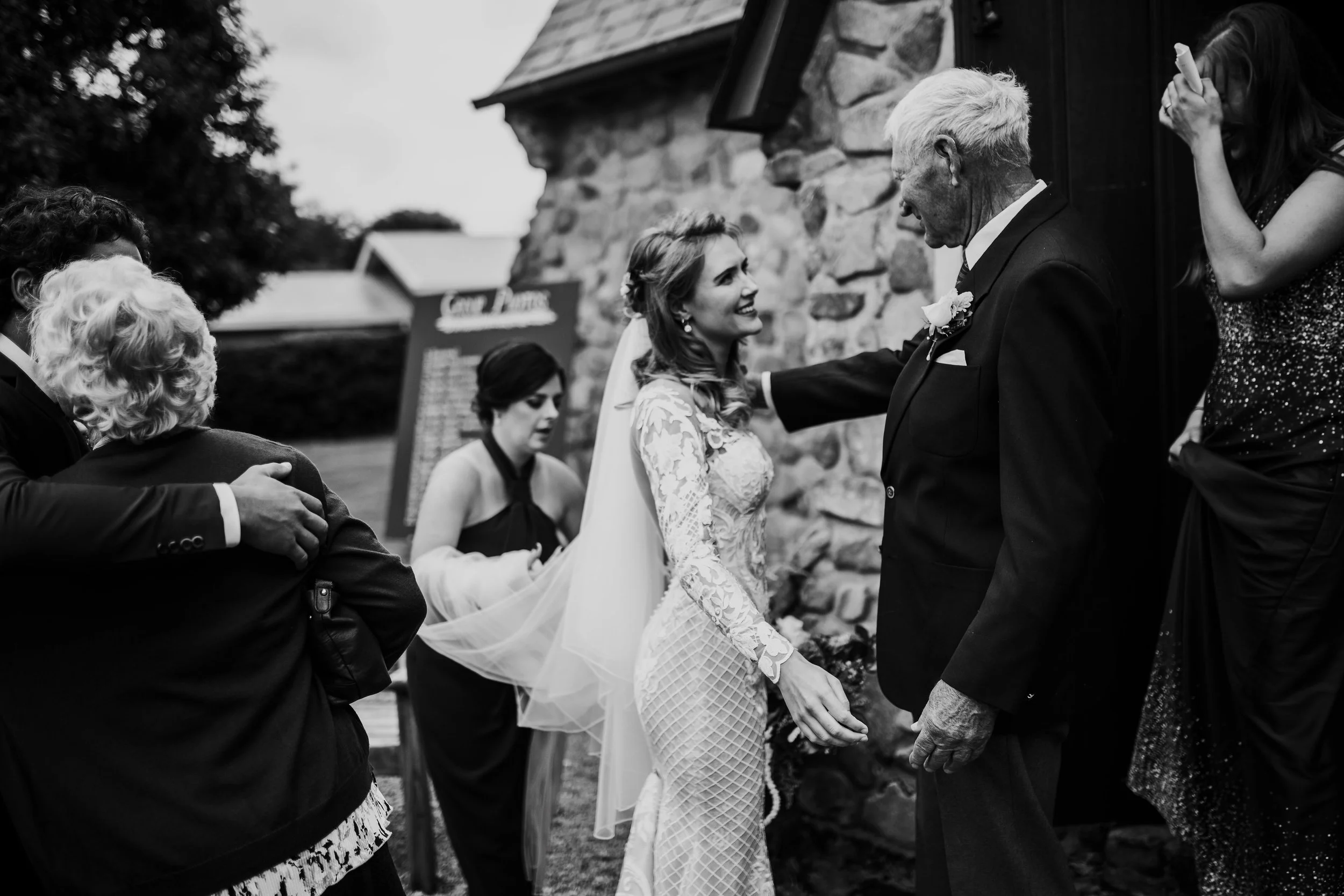 M&RMarriedMonochrome-658.jpg