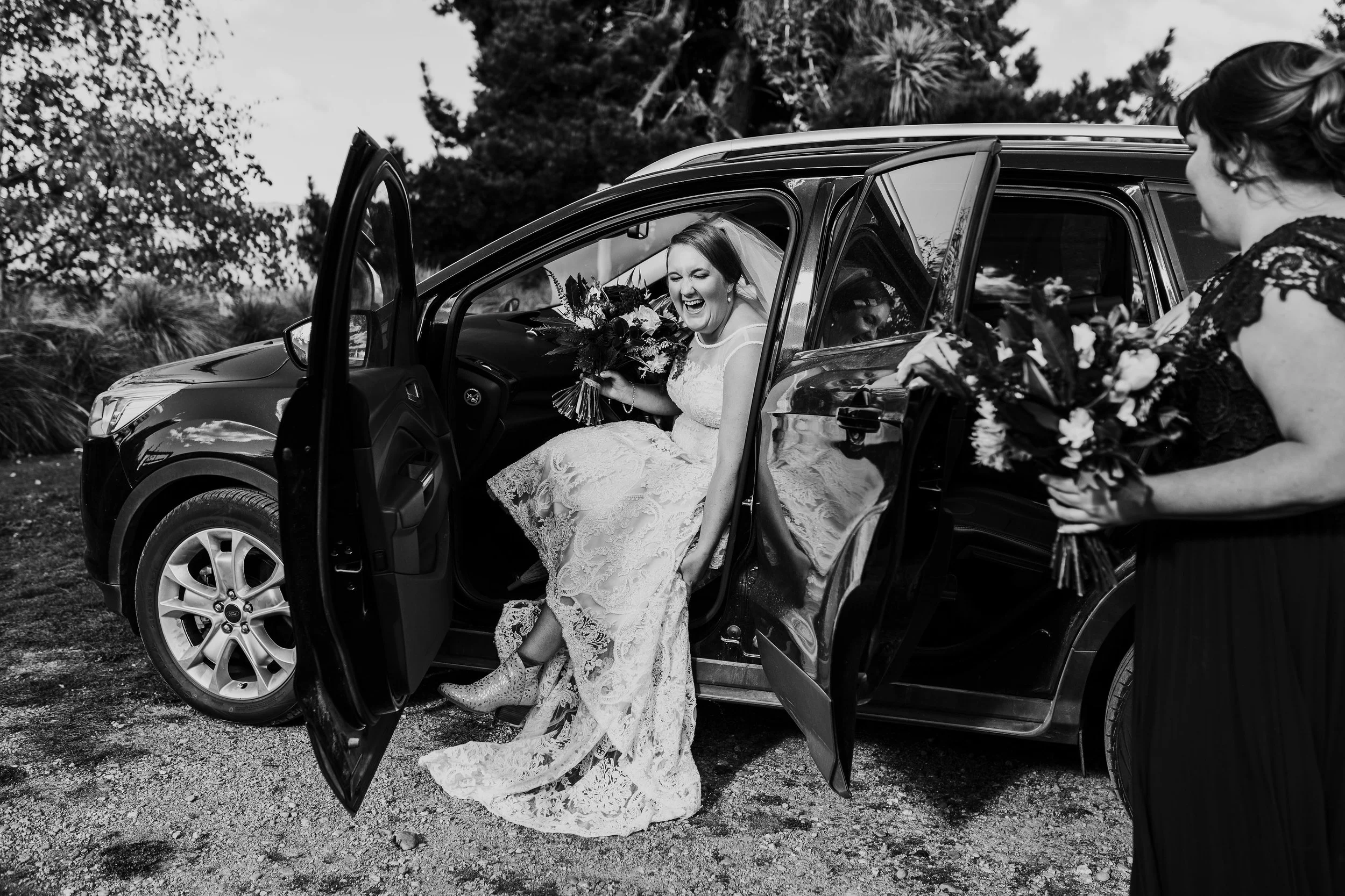 Jess&TroyMonochrome-287.jpg