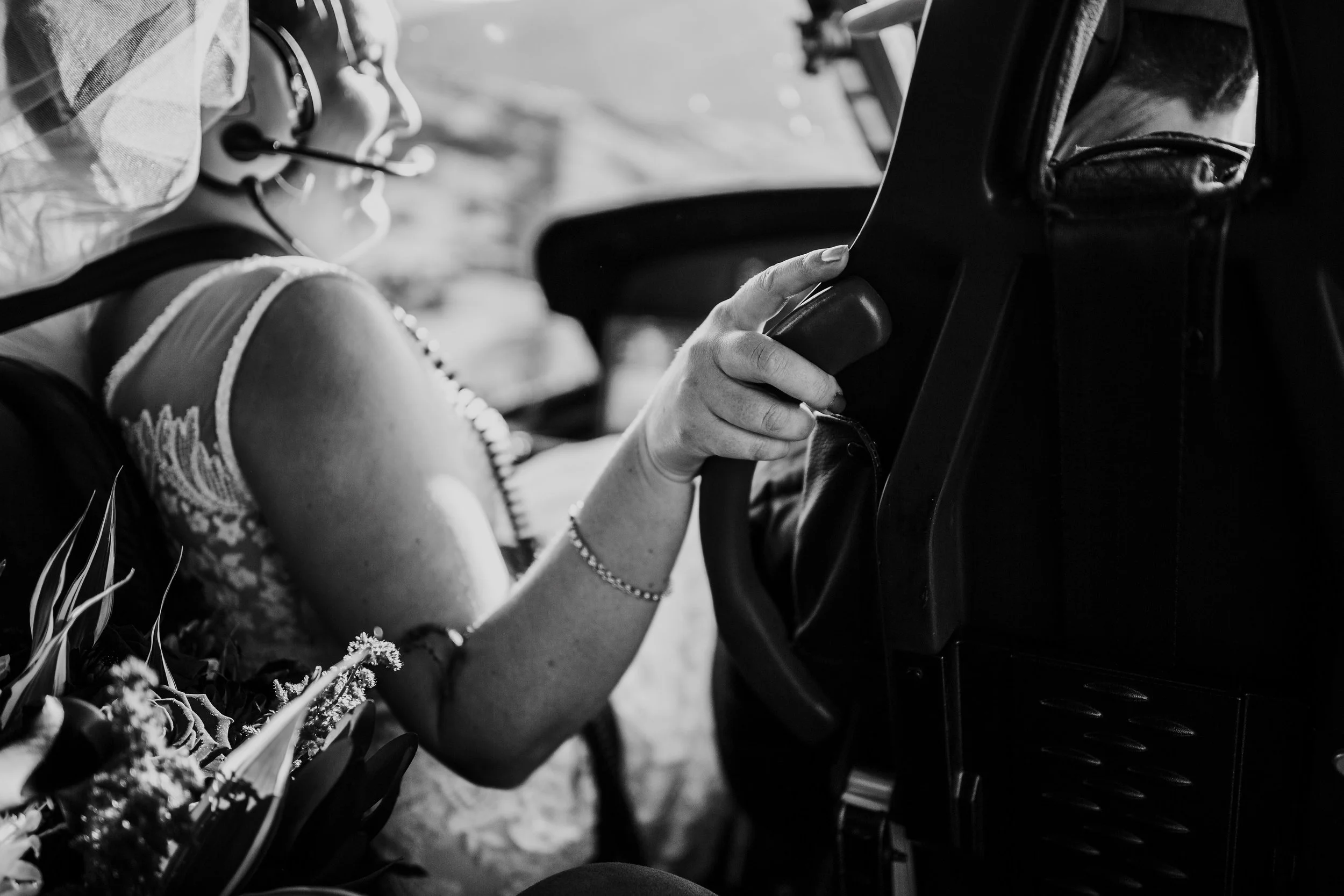 Jess&TroyMonochrome-824.jpg