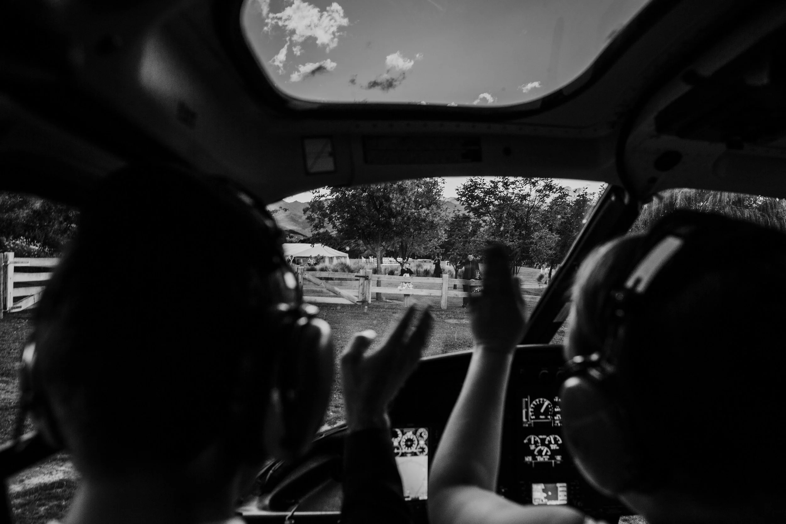 Jess&TroyMonochrome-1193.jpg