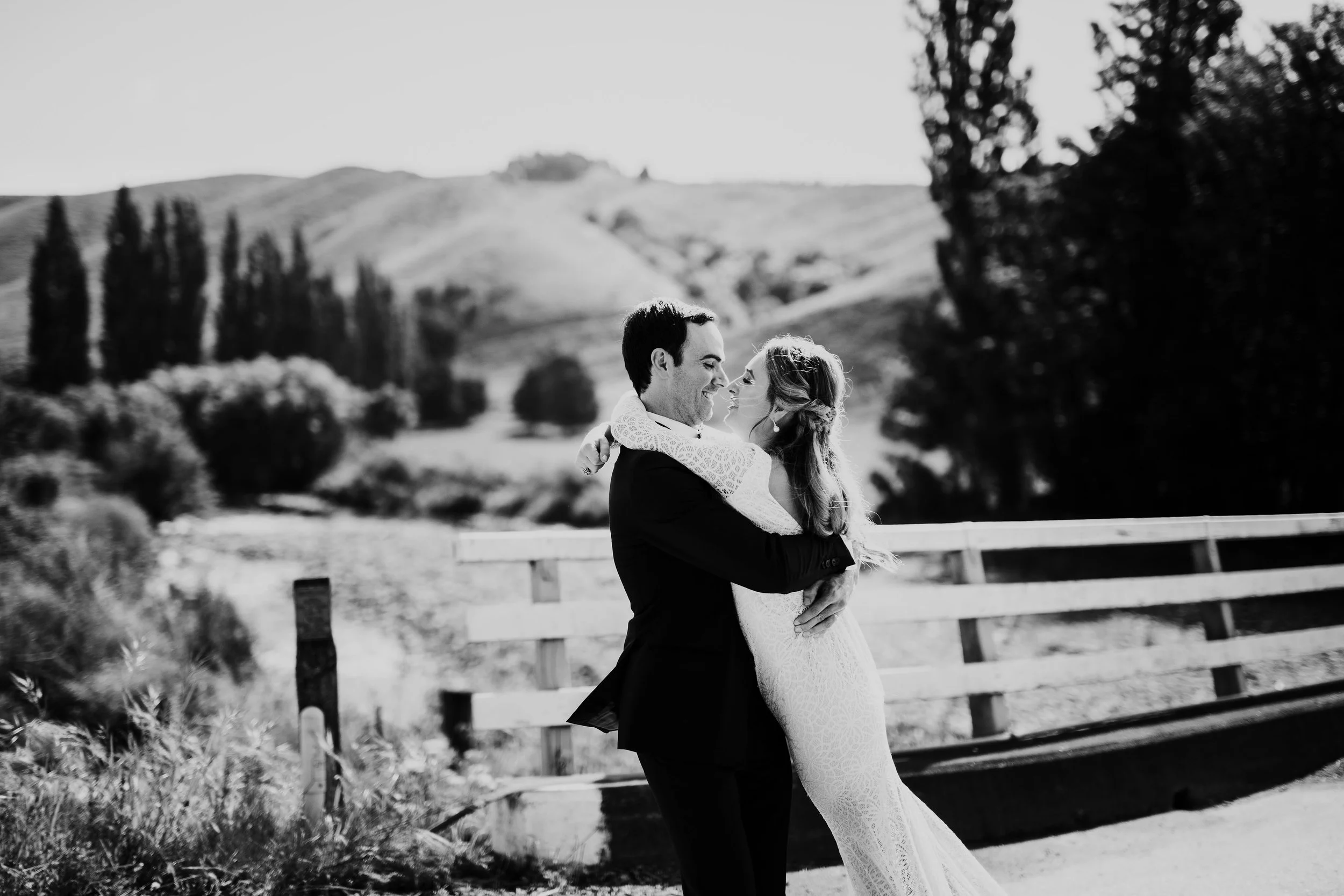Cam&BriMonochrome-975.jpg