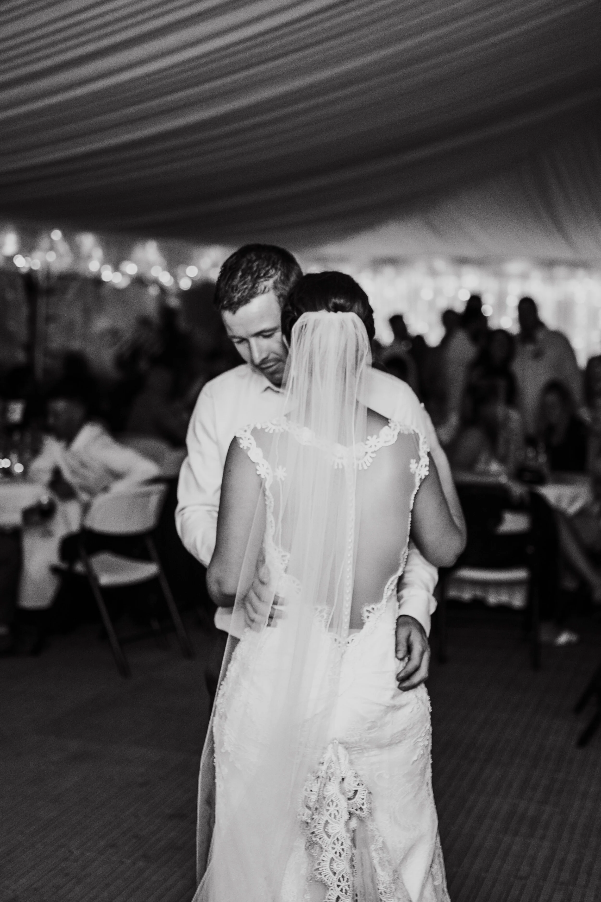 H&RWeddingMonochrome-772.jpg
