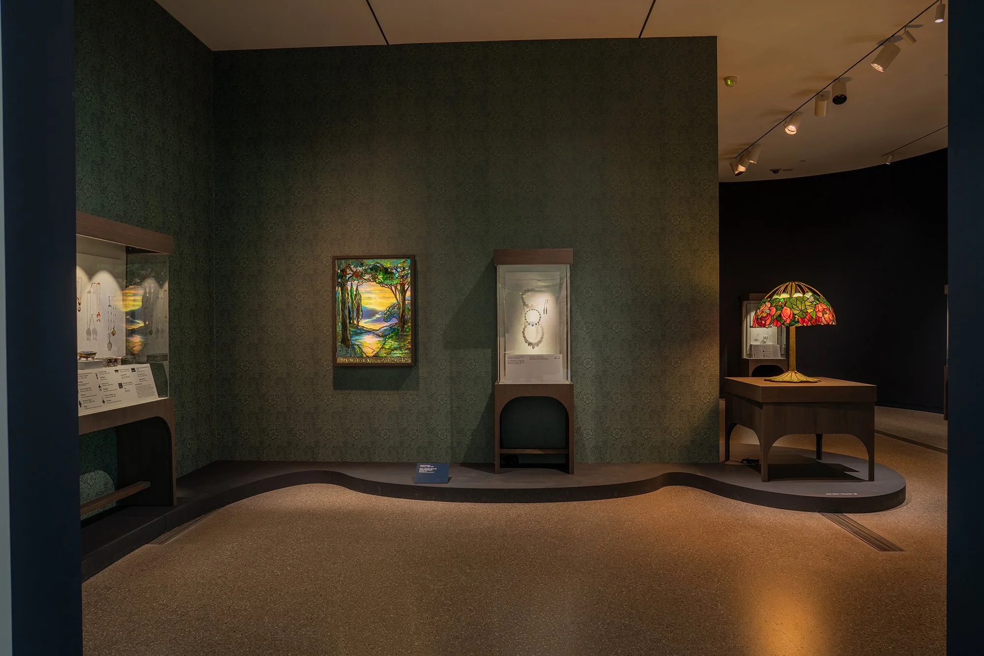 radiance-reverie-tma-tiffany-entrance-wall.jpg