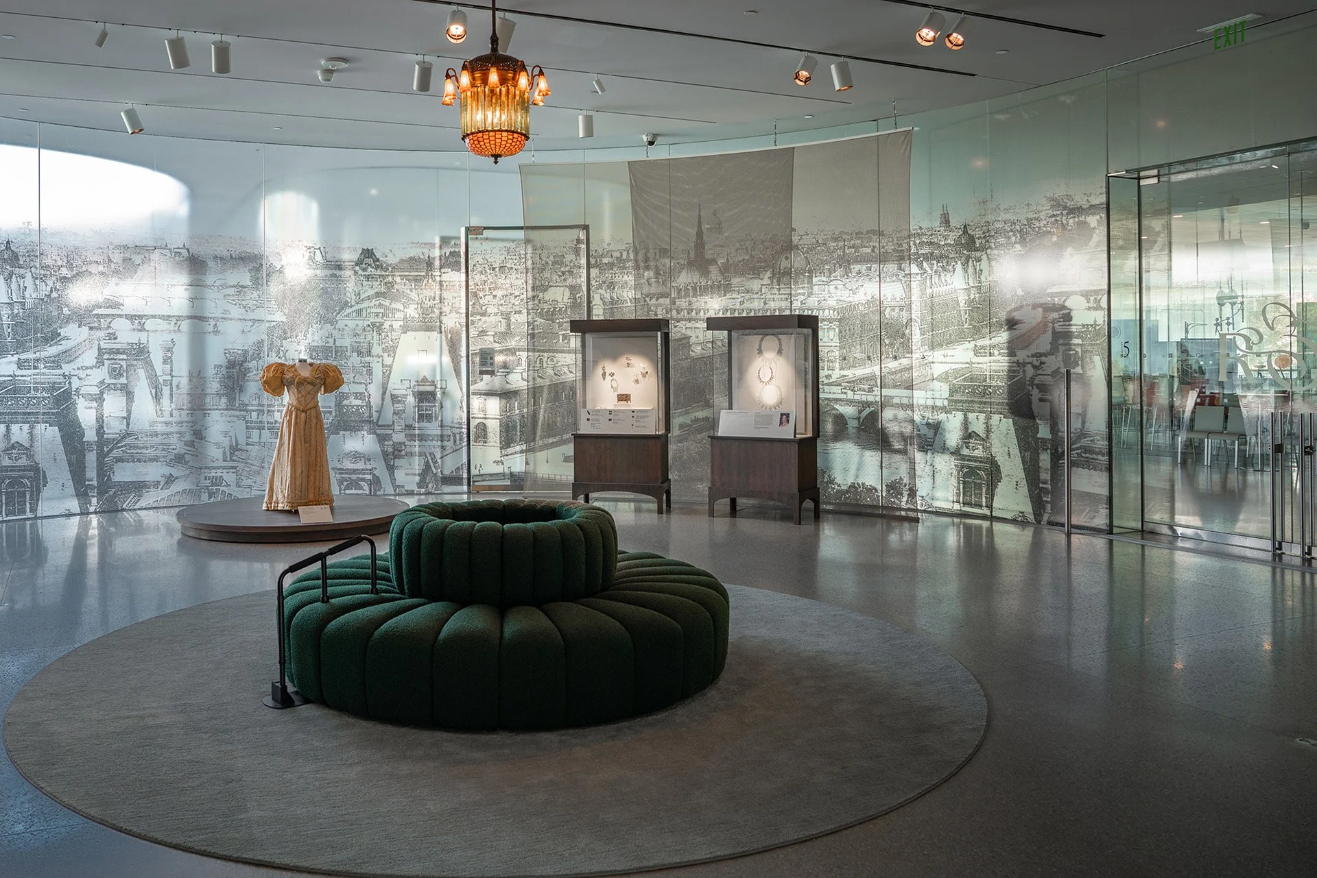 radiance-reverie-tma-paris-gallery-jewelry.jpg