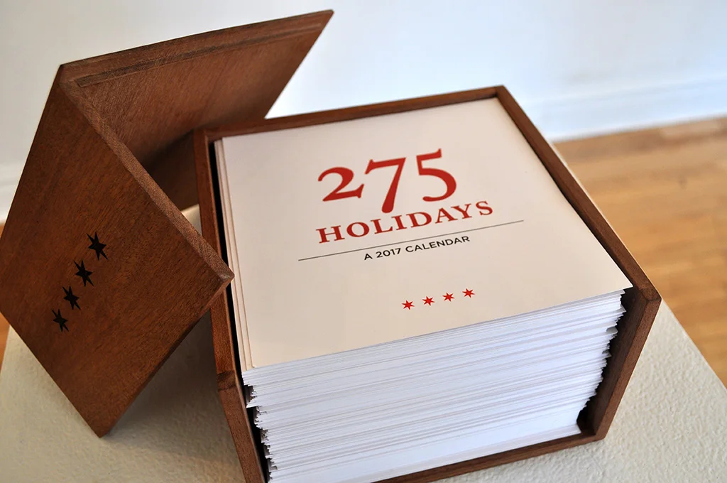 275Holidays_box_tilt.jpg