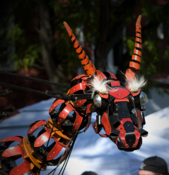 One-of-a-kind stilt puppetry and performances by STILTSHOW (Dragon Knights)
