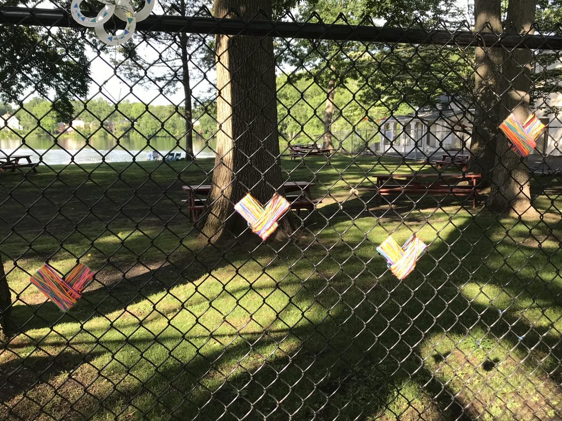 fence of hearts 2.jpg