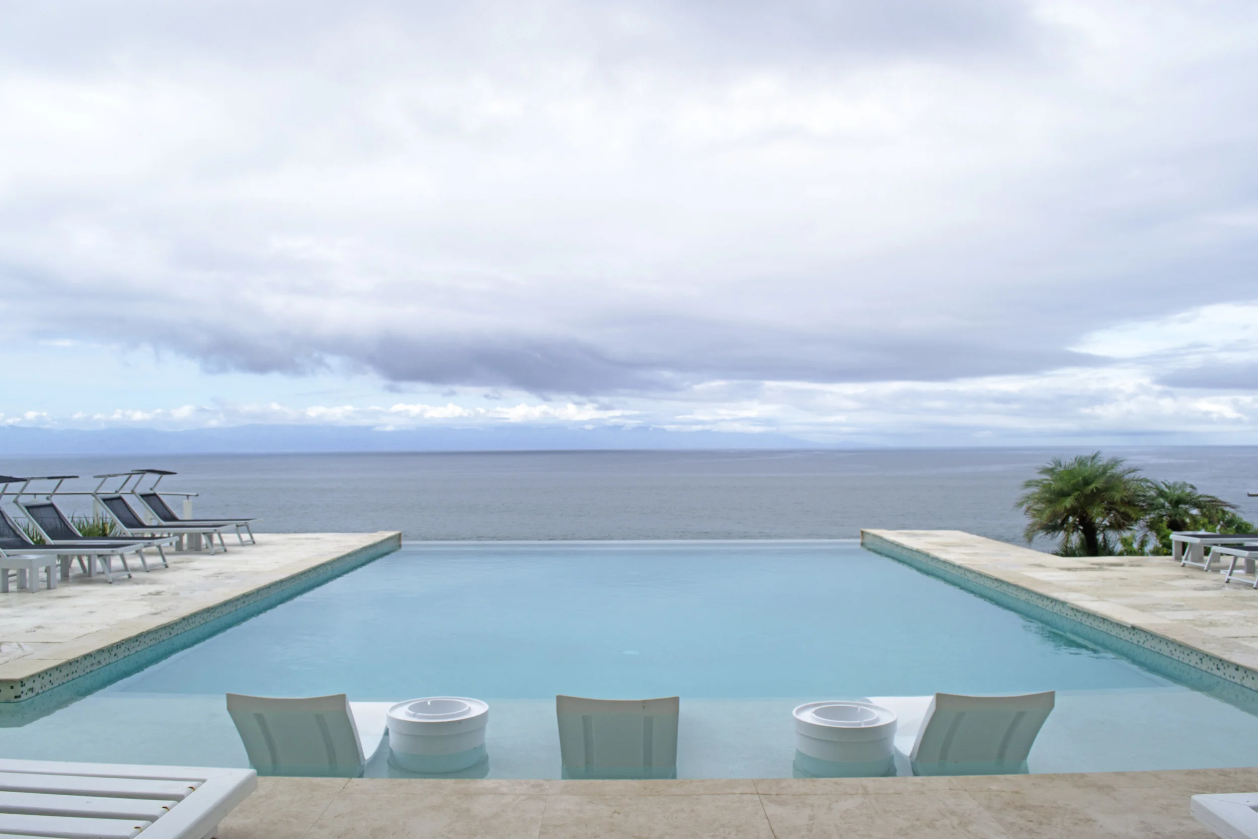 Pool1.jpg