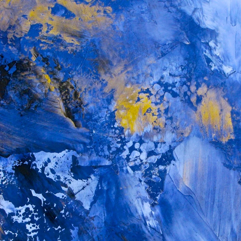 Sample of a troweled cobalt Venetian Plaster for a tray ceiling.