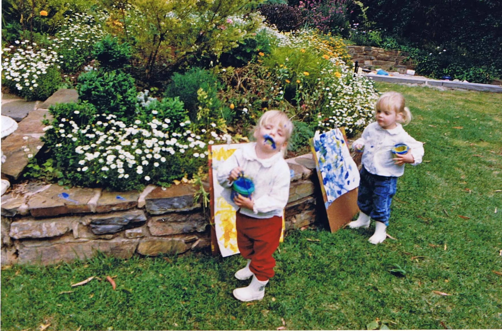 Girls painting 1.jpg
