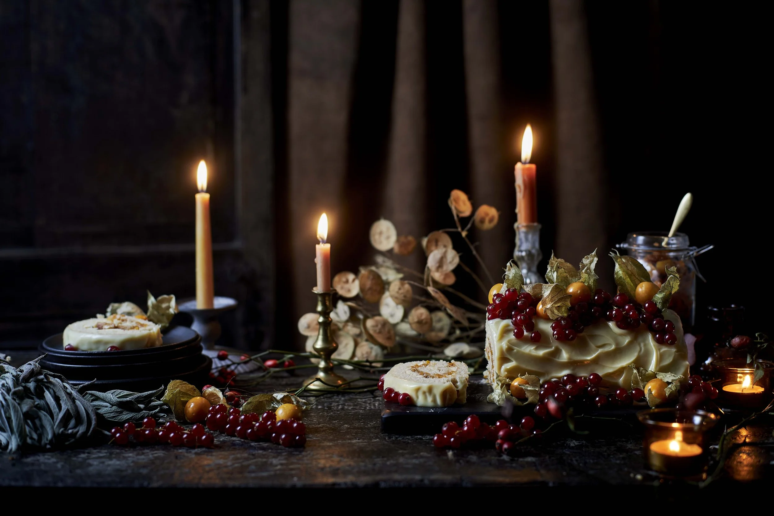 05.11.24_Kitchen_Magic0045_Yule_Log.jpg