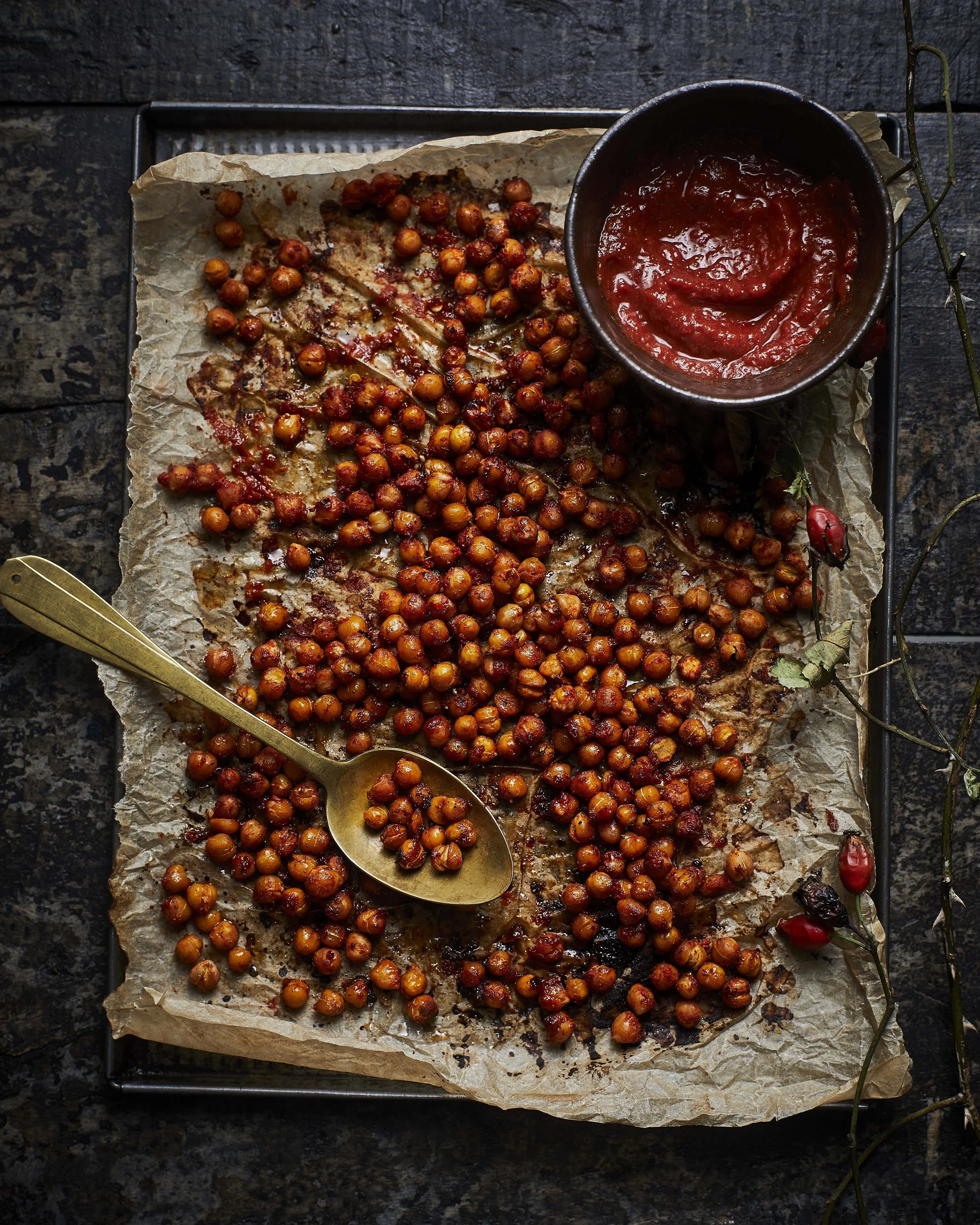 13.11.24_Kitchen_Magic0008_Rosehip_Harissa_Roasted_Chickpeas.jpg
