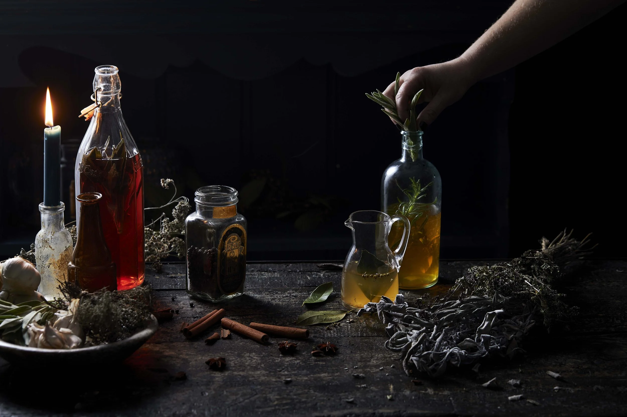 13.11.24_Kitchen_Magic00171_Vinegars.jpg