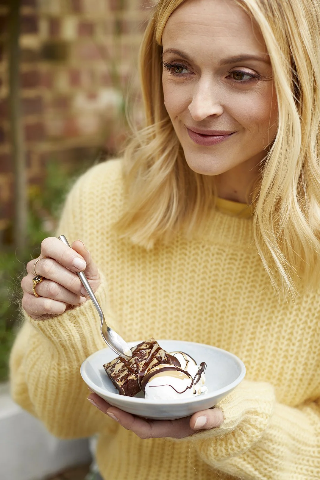 fearne_Card_13321_tahini_brownies.jpg