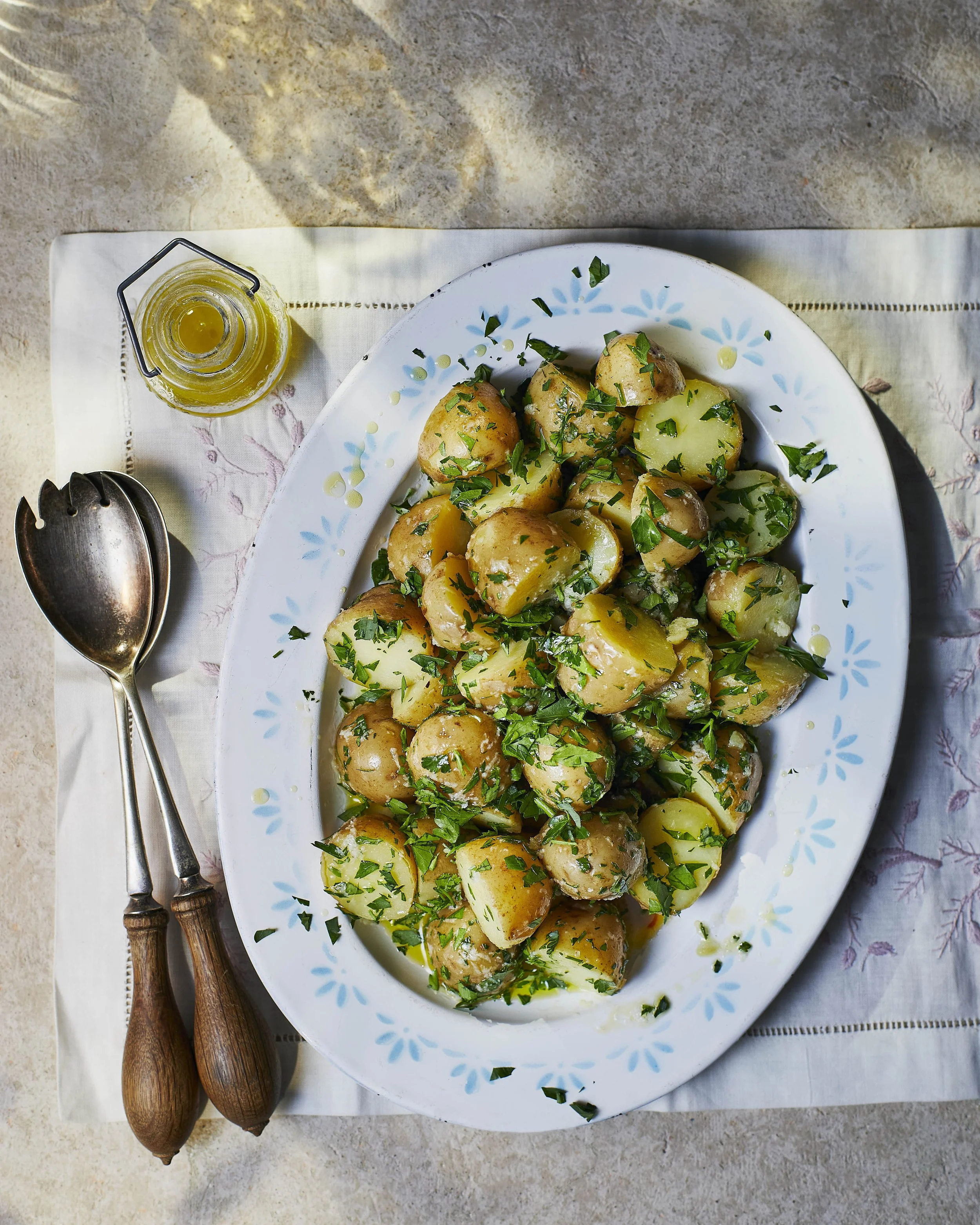27.01.25_Eat_Like_a_Greek082_Patatosalada.jpg