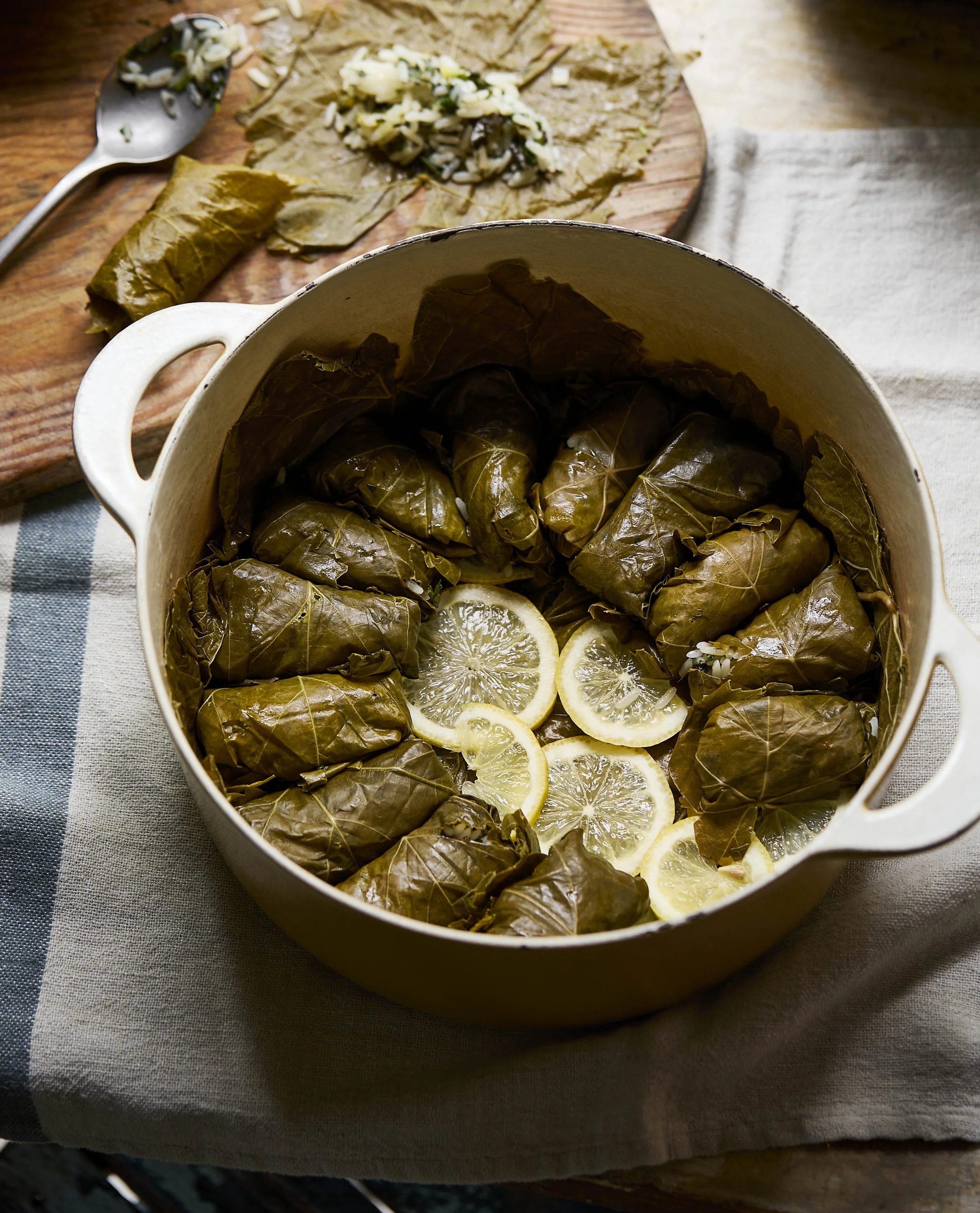 29.05.25_Eat_Like_a_Greek055_Stuffed_Vineleaves.jpg