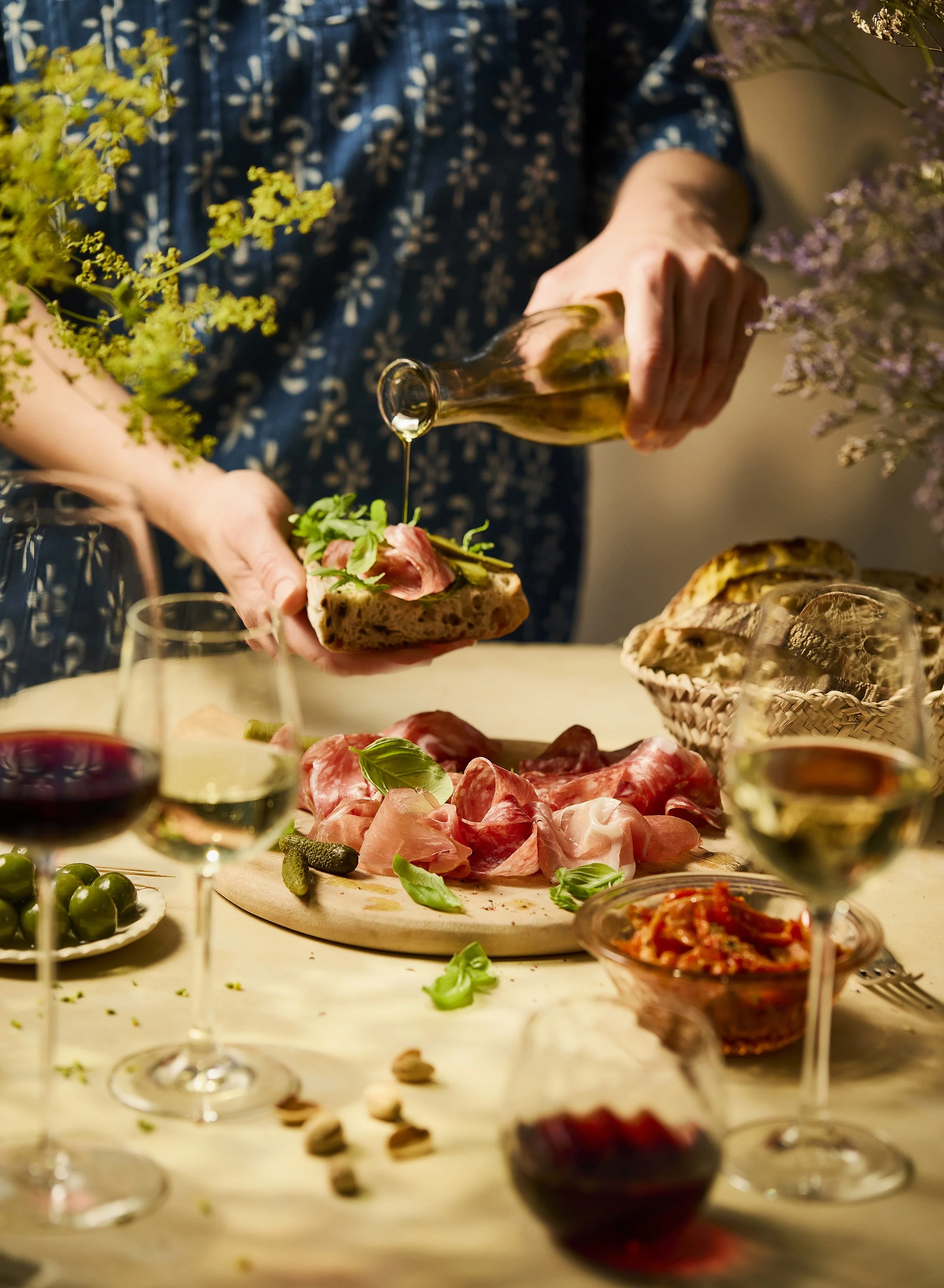 YWIF_MEDITERRANEAN FOOD 2026_Shot_1_Cover_139.jpg