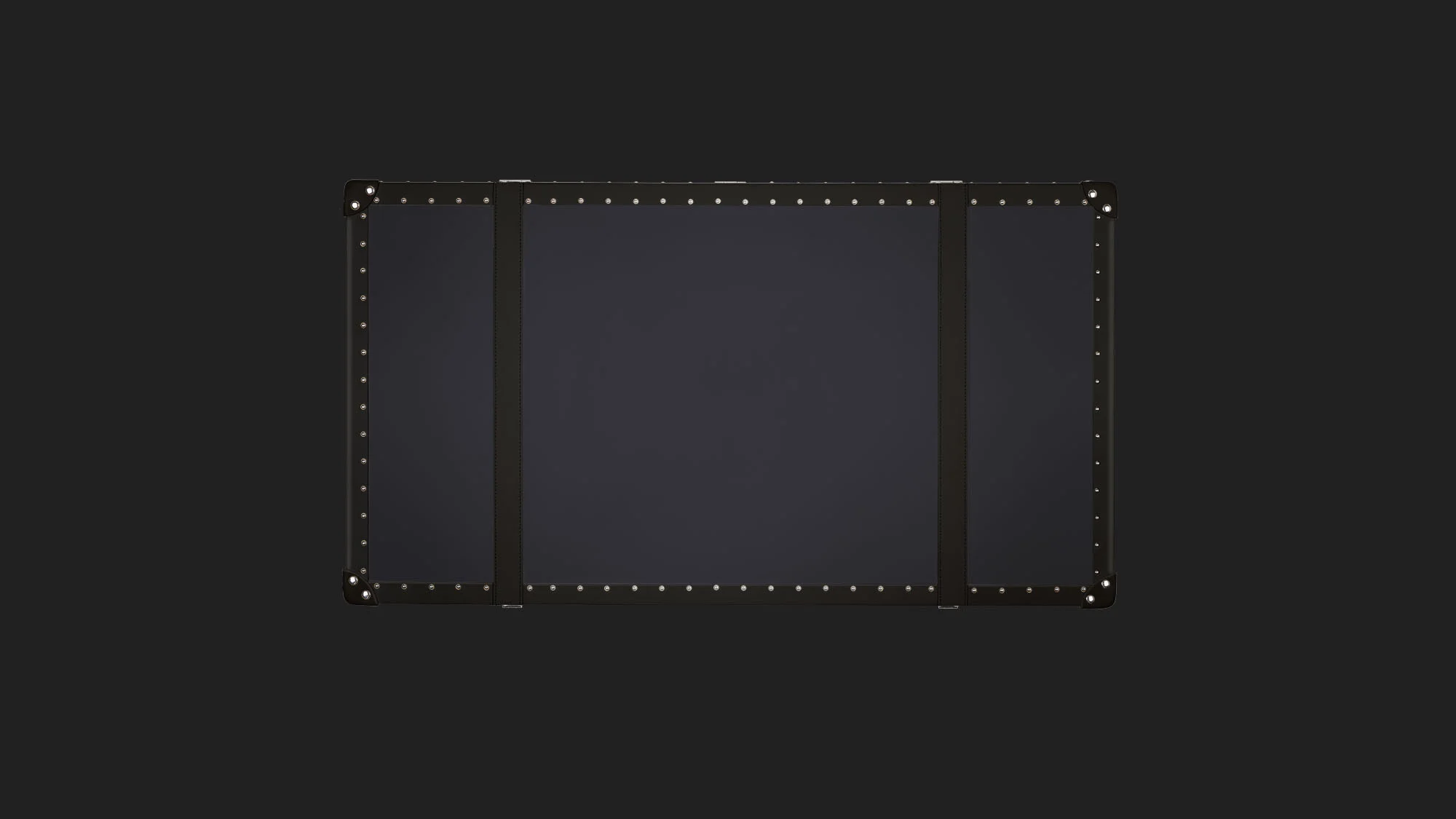 Trunk-8-Large-Top.jpg