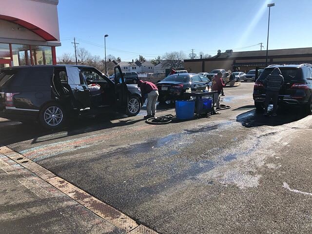 @landrover @landroverusa @mercedesbenz @mercedesbenzusa @maserati @maseratiusa with our unlimited wash plan wash your car as much as you want like these guys!