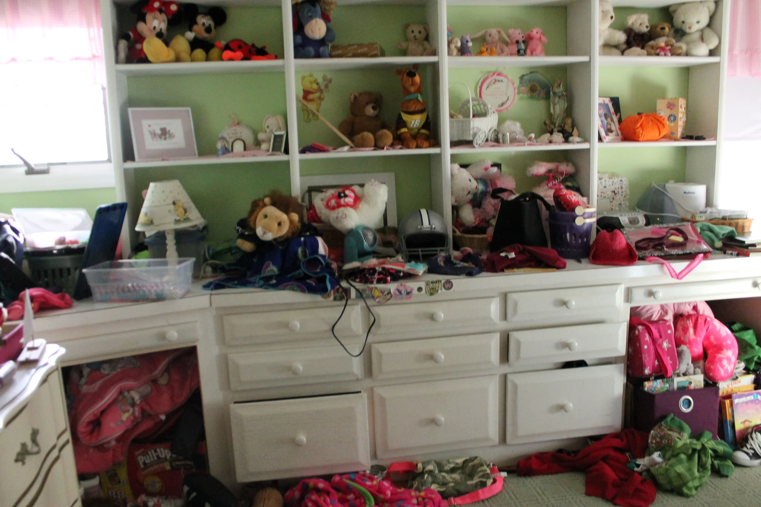 Kid's Bedroom: Before