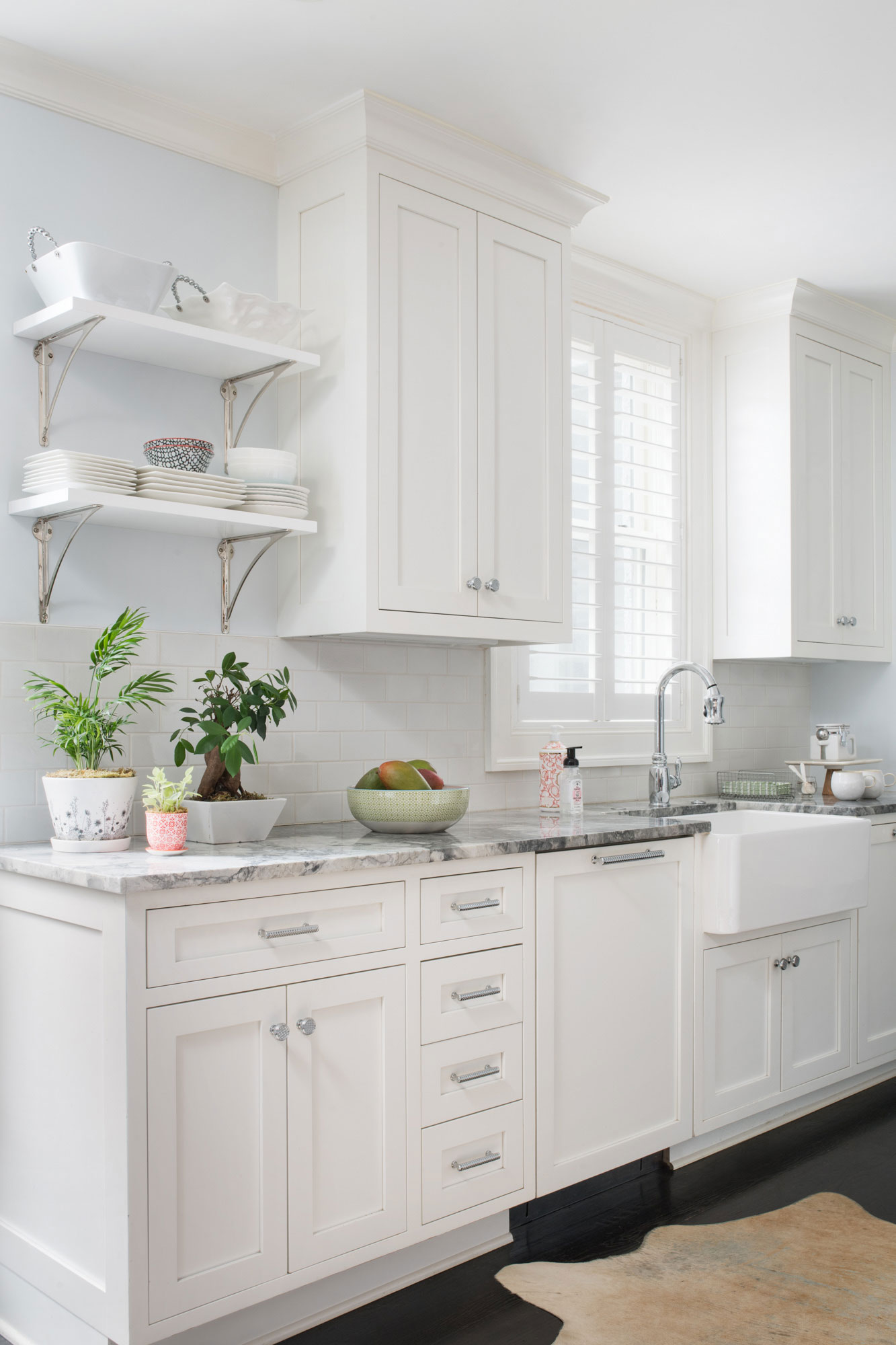 white-kitchen-sink.jpg