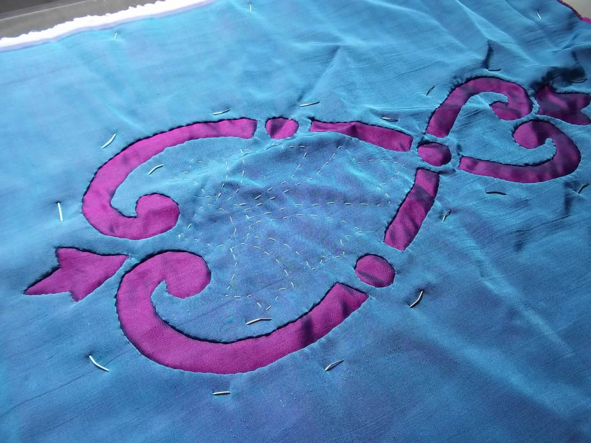 Hearts & Fleurs attempted with 2-way stretch stabilizer. A UFO.