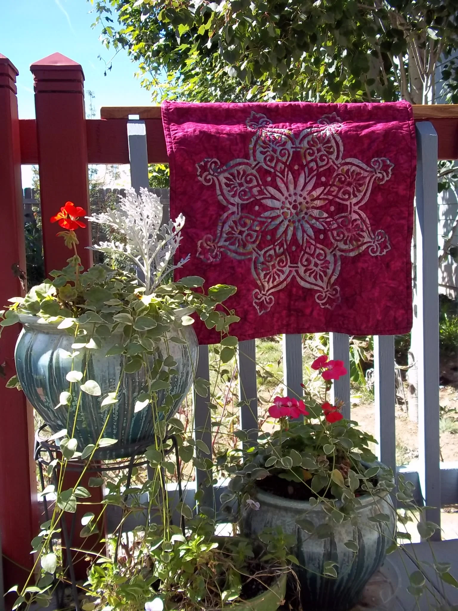 Rose Window , Medallion II. Hand applique, hand quilted.
