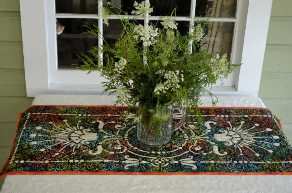Victorian Urn table runner