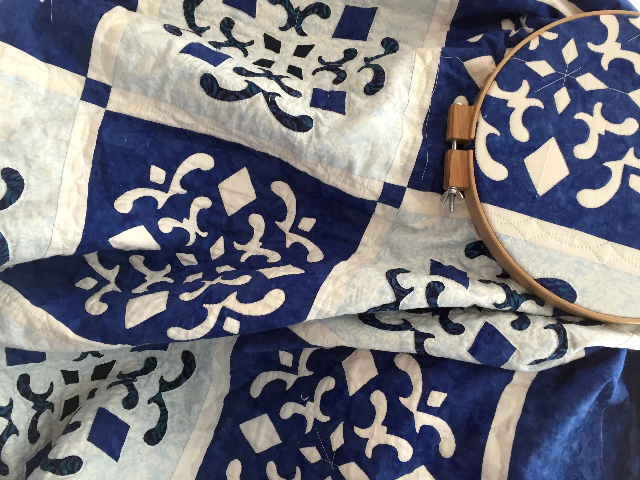 DDDQ1.being quilted. in hoop.jpg