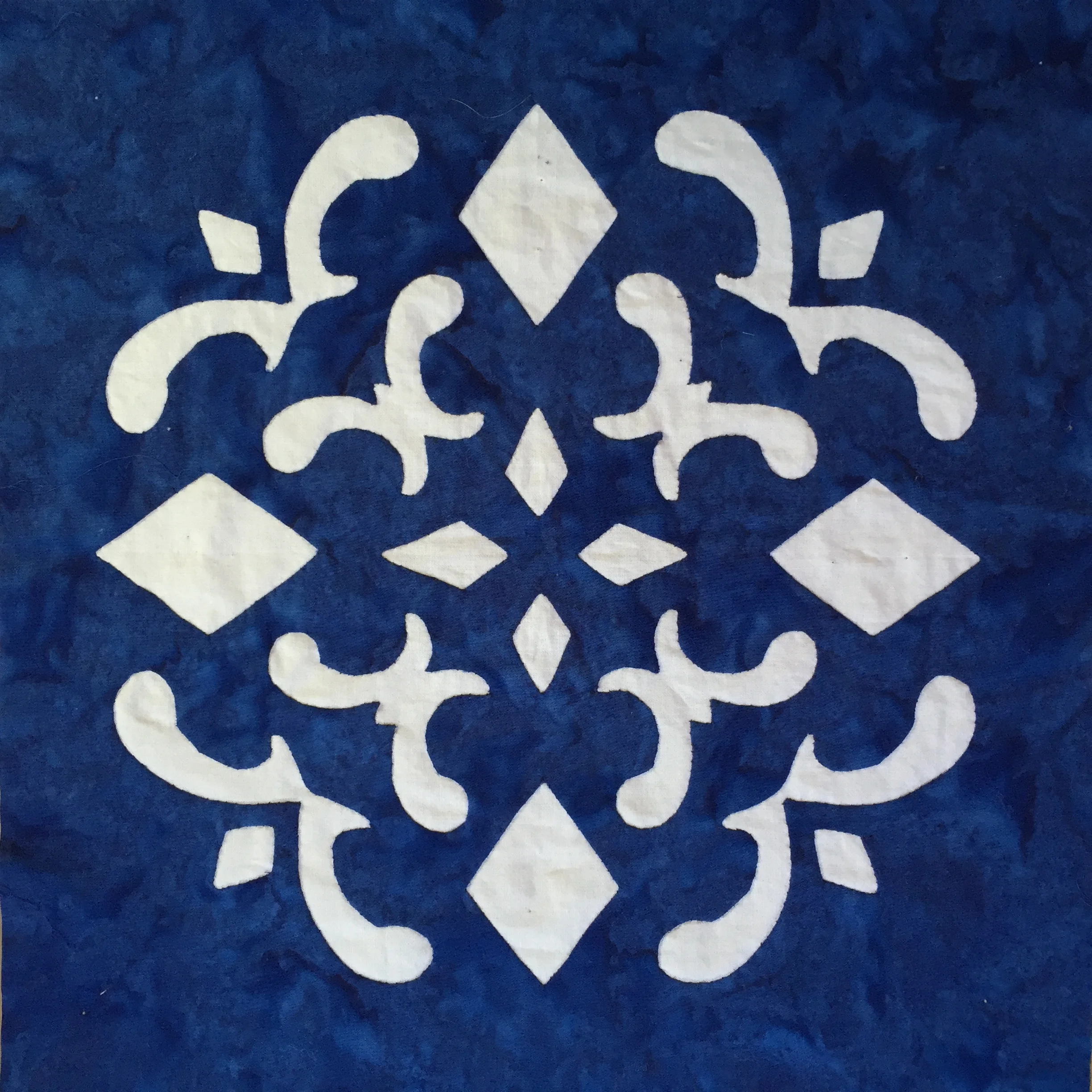 Double Dutch Delft , reverse applique block