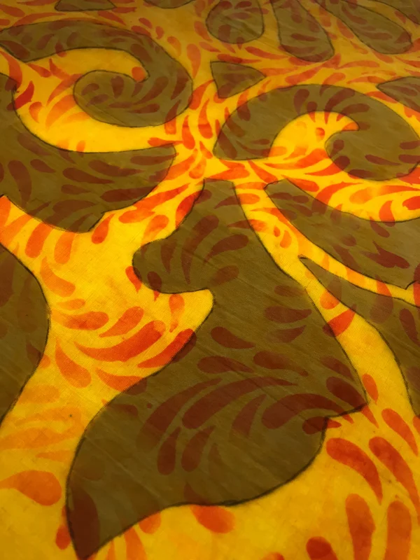 pic 1. Trace the design onto the wrong side of the background.