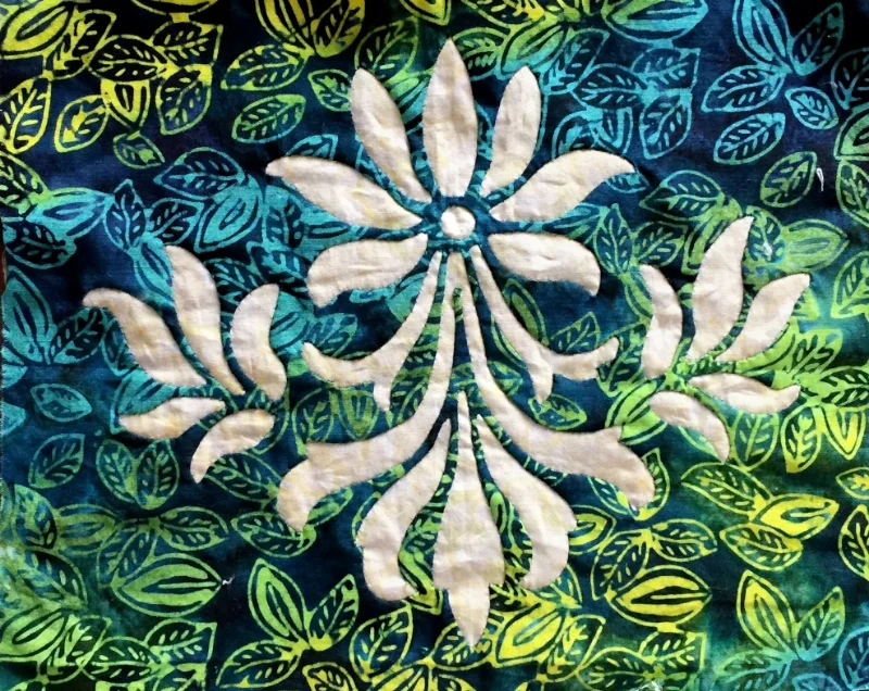 Fleur de Lis. hand or machine reverse applique .
