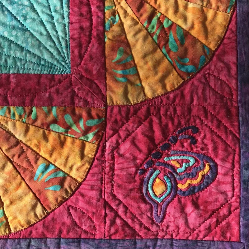 q10AF_UR.corner.close up_RS.jpeg