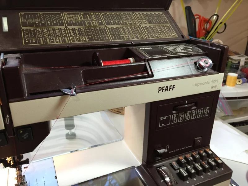Pfaff. bobbin winding.jpg