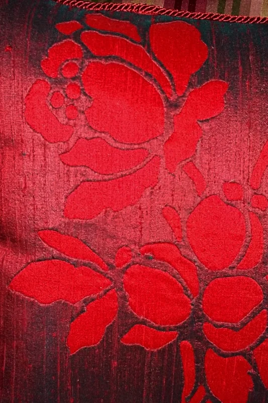Rose 2/9 (16" x 16") created in dupioni silk.