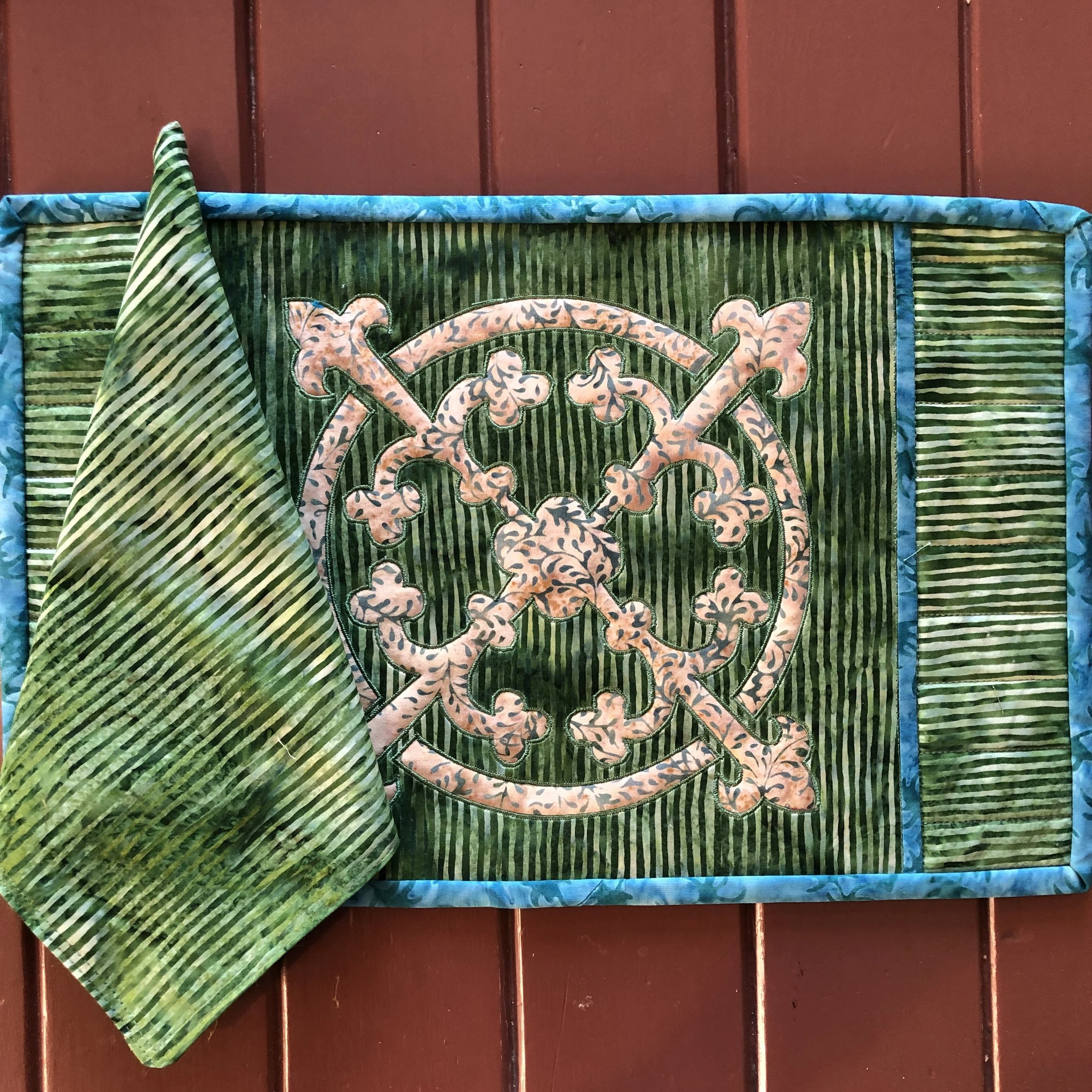 Yorkshire Pudding Table Runner XII and Placemats — Eye of the Beholder